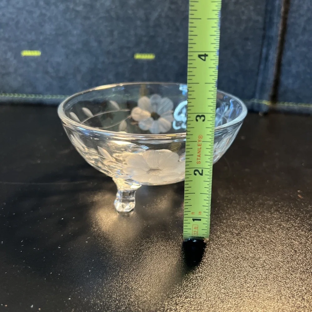 Vintage Footed Clear‎ Glass Etched Bowl Floral